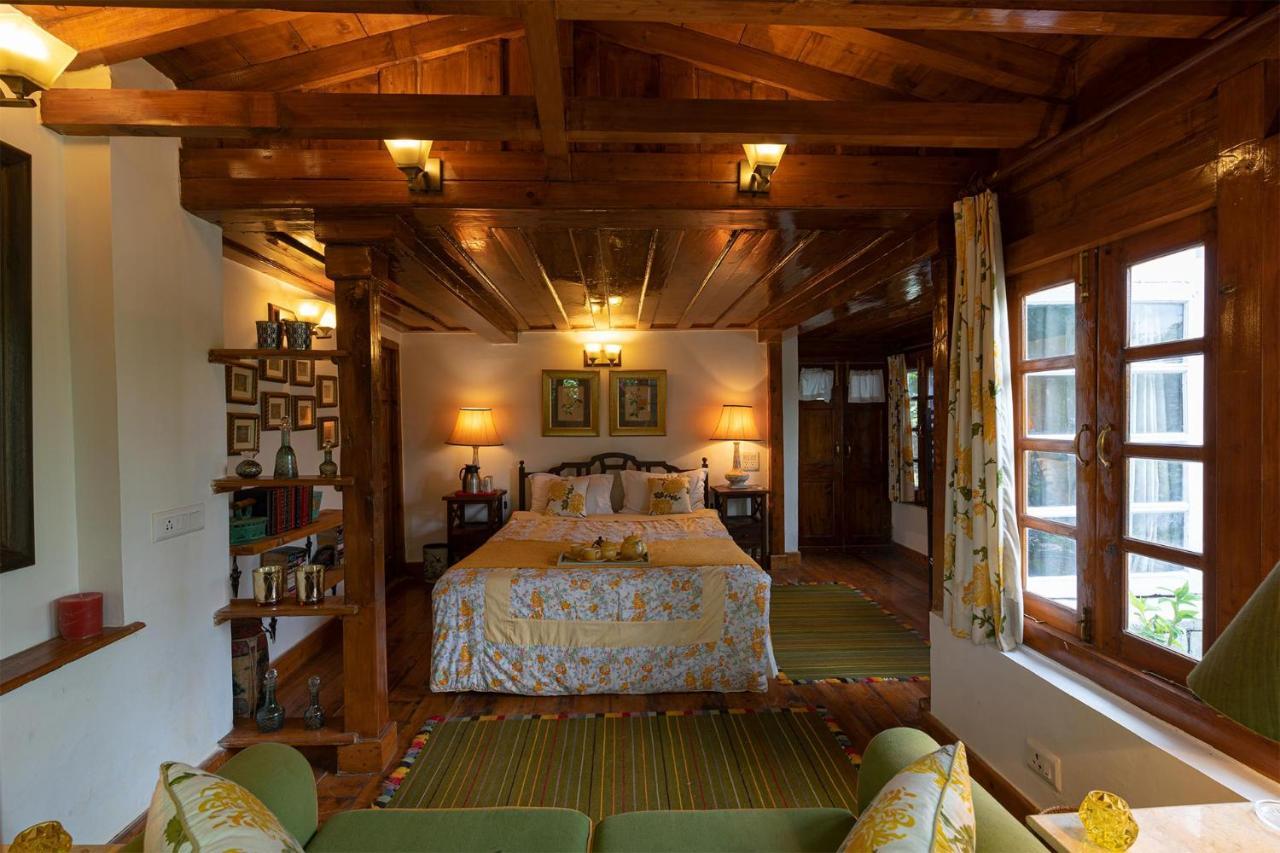 Stayvista At Violet Hill With Bonfire, Gazebo & Hill View Shimla Eksteriør bilde