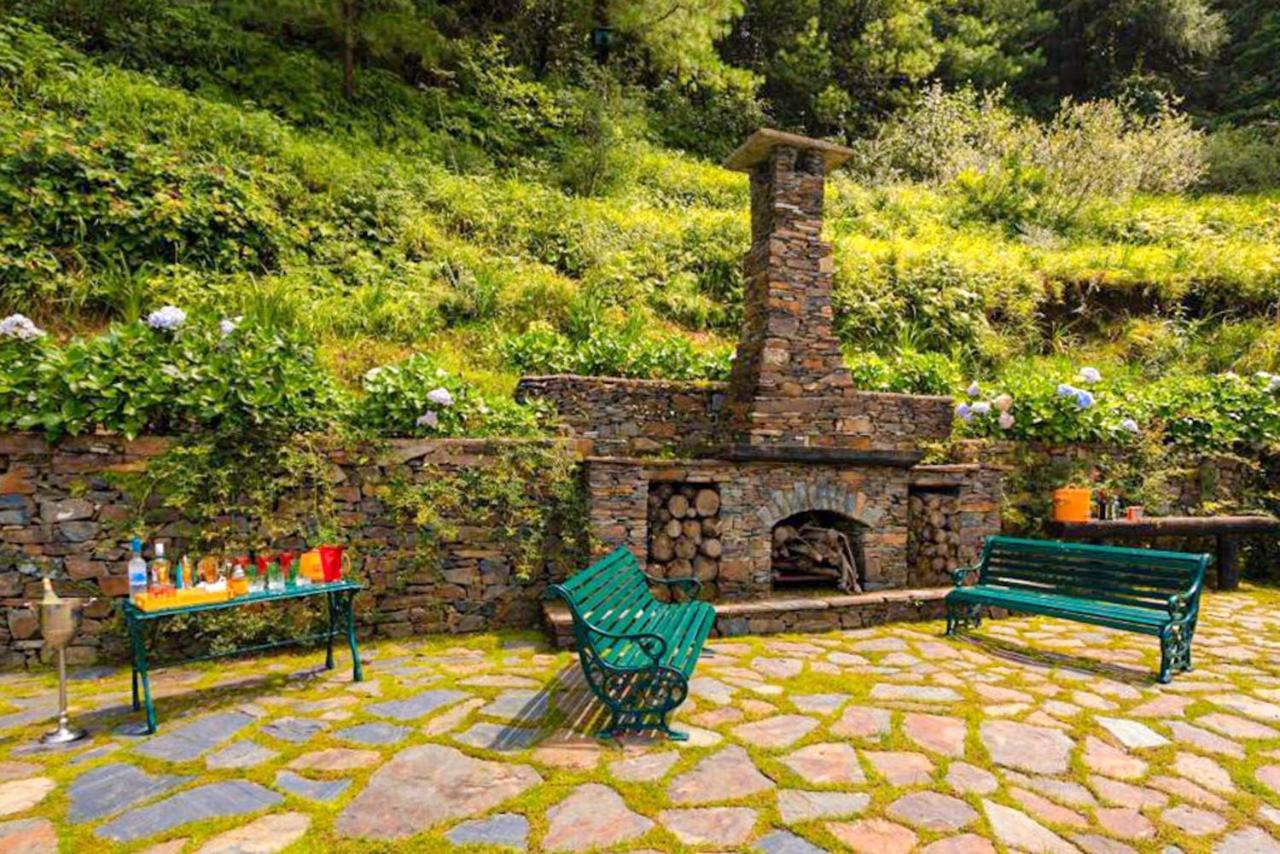 Stayvista At Violet Hill With Bonfire, Gazebo & Hill View Shimla Eksteriør bilde