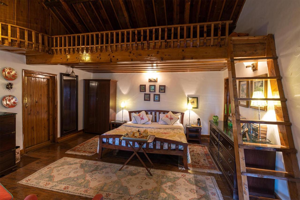 Stayvista At Violet Hill With Bonfire, Gazebo & Hill View Shimla Eksteriør bilde