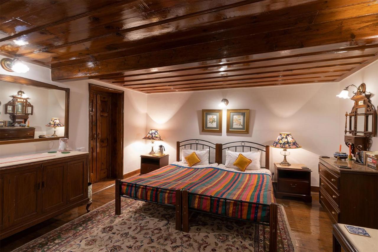 Stayvista At Violet Hill With Bonfire, Gazebo & Hill View Shimla Eksteriør bilde